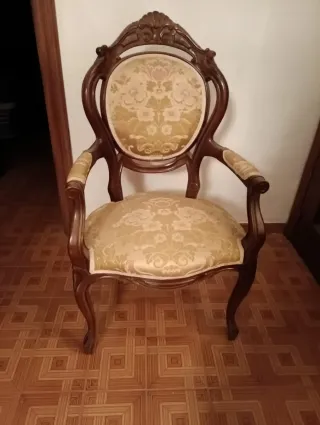 Conjunto mesa extensible madera nogal y sillas