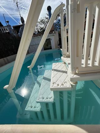 Piscina Intex XTR + Escaleras + Accesorios