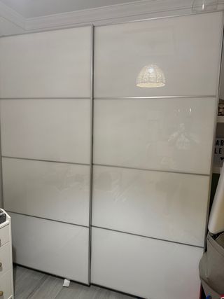 Guardaroba Ikea con ante scorrevoli
