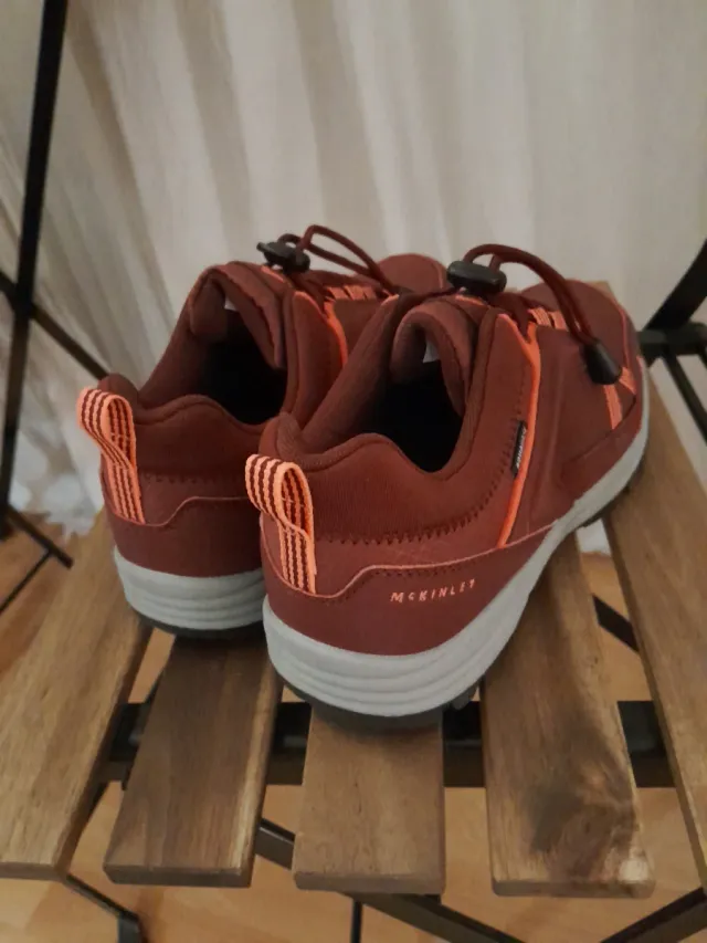 Zapatillas senderismo mujer morado y rosa NUEVAS