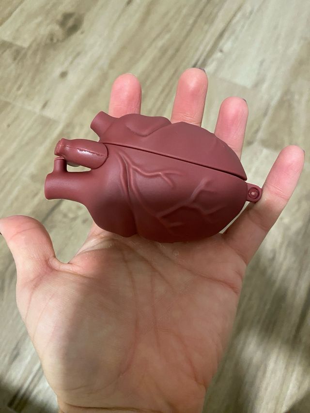 Estuche Corazón AirPods Pro 2 Rojo