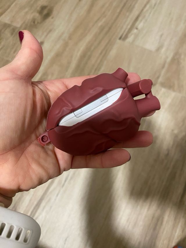 Estuche Corazón AirPods Pro 2 Rojo