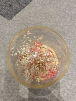 Souvenir fiori finti sotto vetro base legno