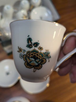 Juego de café porcelana oro y blanco