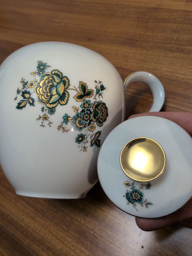 Juego de café porcelana oro y blanco