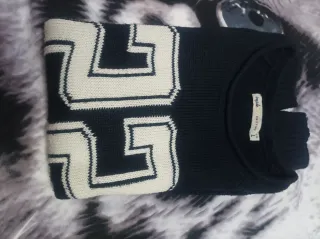 Jersey chica azul marino, marca inside, talla L