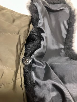 Cazadora acolchada mujer con cuello de pelo