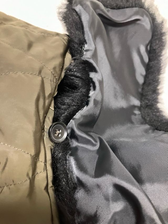 Cazadora acolchada mujer con cuello de pelo