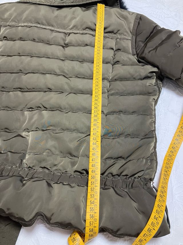 Cazadora acolchada mujer con cuello de pelo