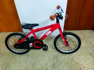 Bicicleta infantil roja 3-6 años
