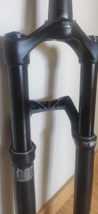 Horquilla Marzocchi Bomber Z2 140mm 29"/27.5"