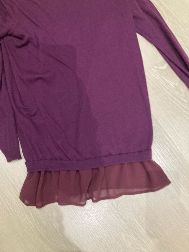 Jersey burdeos manga larga con volantes