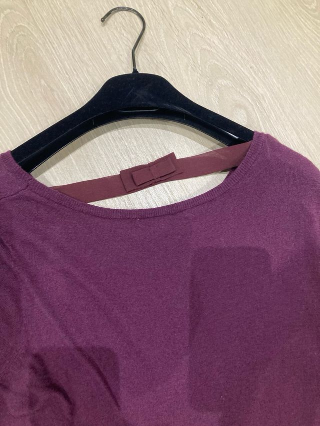 Jersey burdeos manga larga con volantes