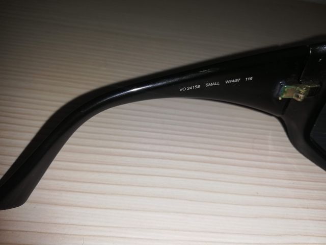 Gafas de Sol mujer Vogue Tachuelas Metálicas Negra