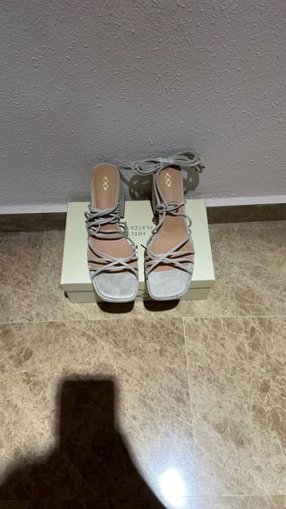 Sandalias de ante con tacón NUEVAS