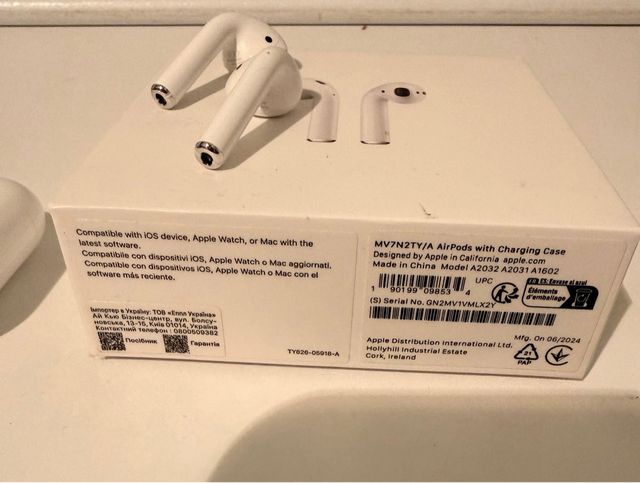 Apple AirPods