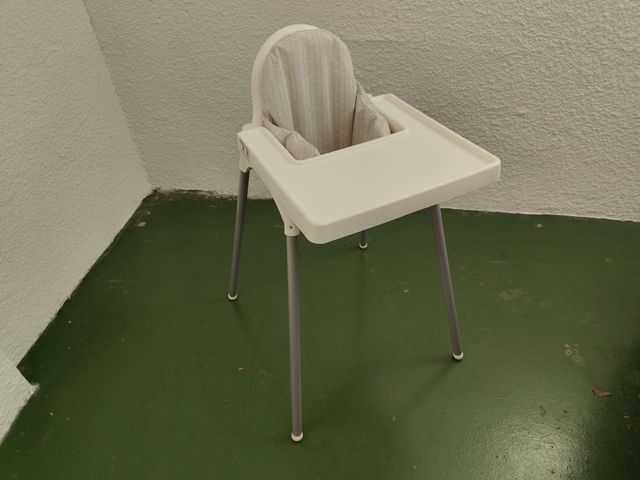 3 tronas Ikea con fundas y cojines