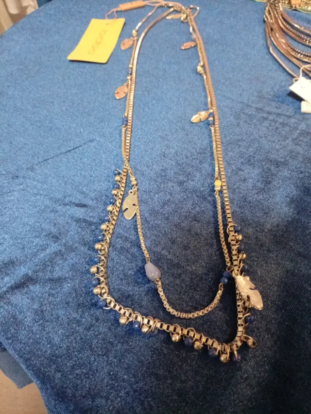 Collar de alta calidad muy ligero