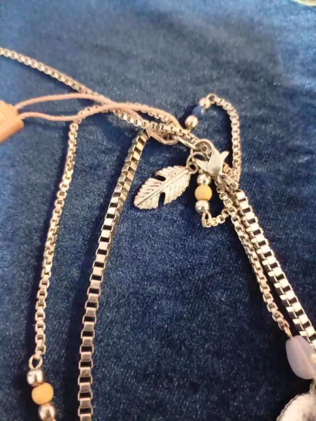 Collar de alta calidad muy ligero