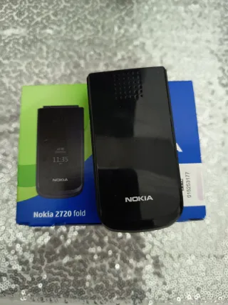 Teléfono Móvil Nokia 2720 Fold(batería mala)