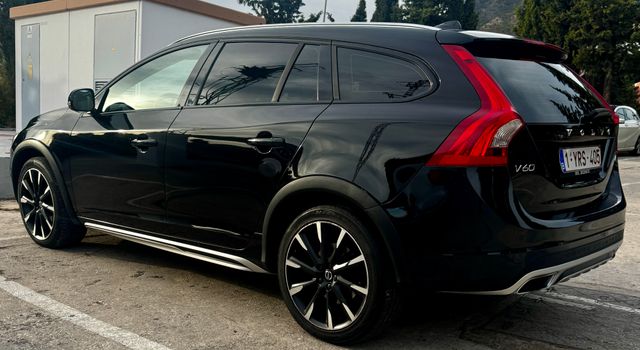 Volvo V60 D4 Momentum Automático