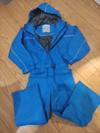 Mono de nieve y guantes para niño (8 años)