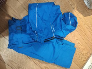 Mono de nieve y guantes para niño (8 años)