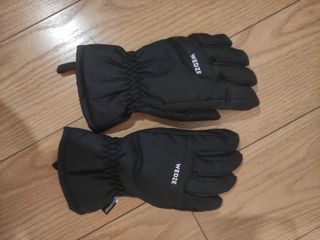 Mono de nieve y guantes para niño (8 años)