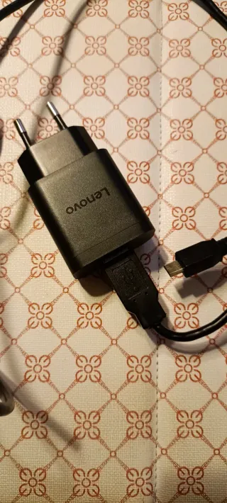 Tablet Lenovo TB-X505F Negra con funda y cargador