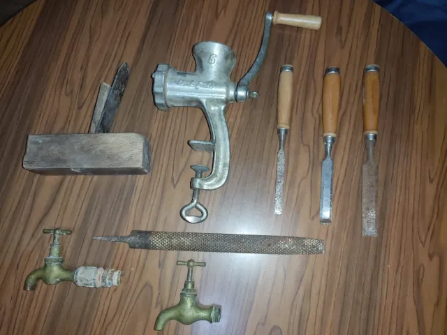 Lote herramientas antiguas y grifos