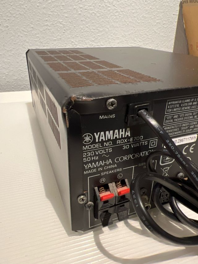 Riproduzione DVD Yamaha RDX-E700