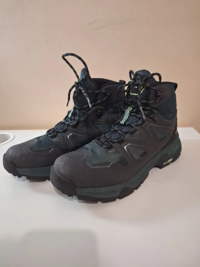 Botas de montaña Helly Hansen Negras y Verdes