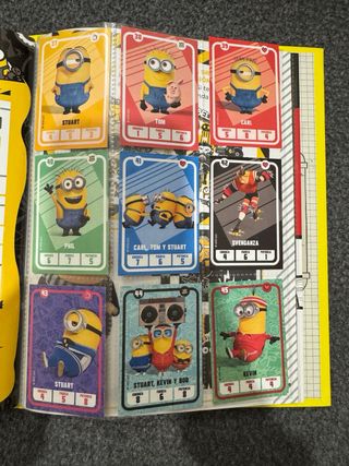 Álbum de los Minions con cartas COMPLETO