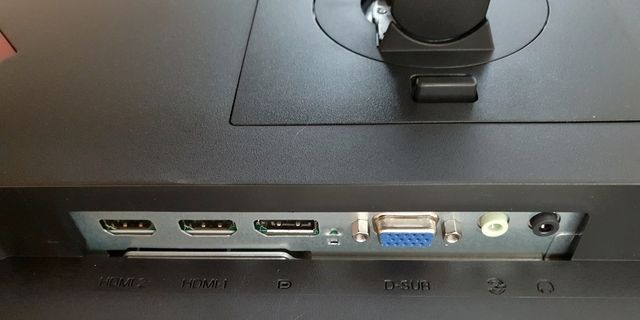 Monitor Gaming AOC 24G2U 144Hz FreeSync