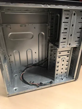 Caja VACIA PC Cooler Master TORRE Negra