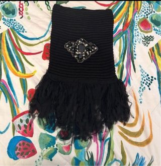 Scaldacollo elegante con decorazioni