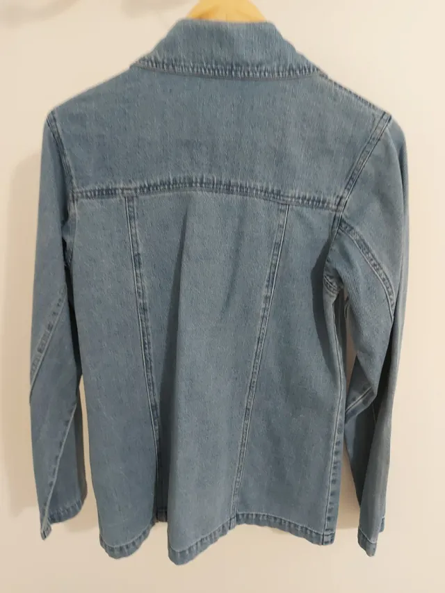 Chaqueta vaquera con cremallera