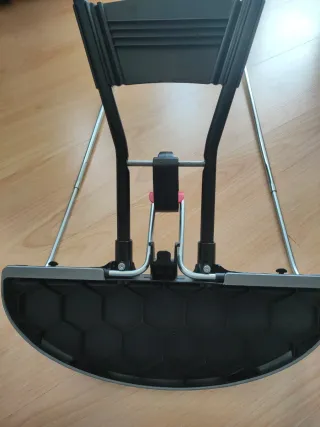 Hamaca BabyBjörn con juguete. impecable.