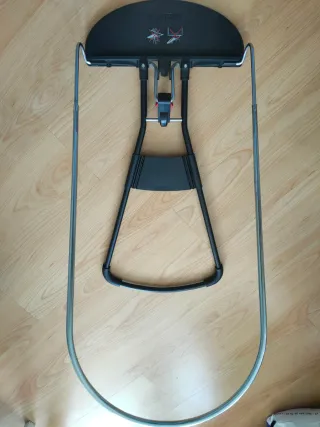 Hamaca BabyBjörn con juguete. impecable.