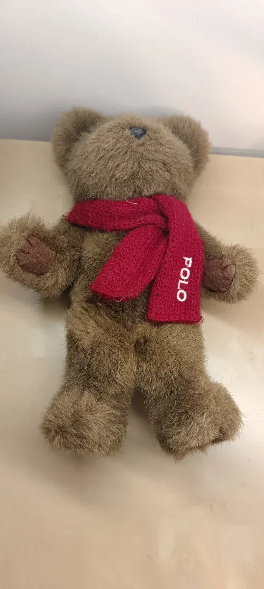 Oso de peluche Ralph Lauren con bufanda