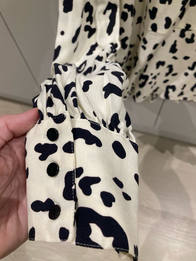 Camisa Zara Estampada Animal Print Talla M