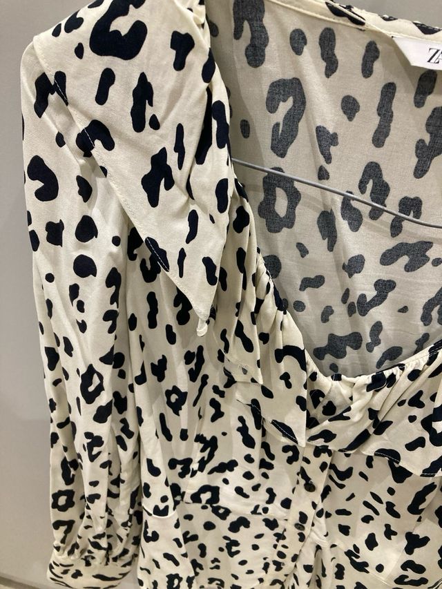 Camisa Zara Estampada Animal Print Talla M