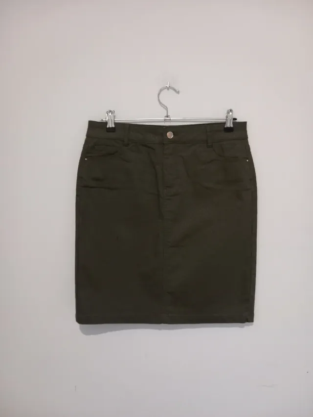 Falda Cortefiel verde talla M