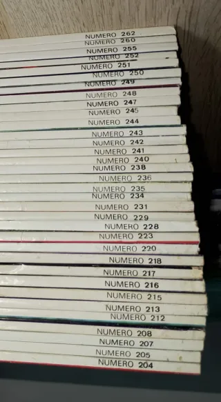 Lote de 34 revistas de Historia y Vida. 1985-1990