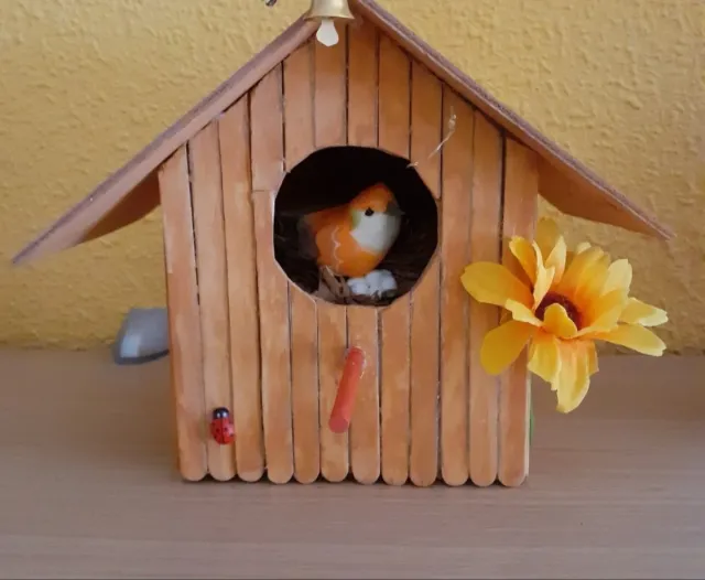 Casita de pájaros artesanal (manualidad)