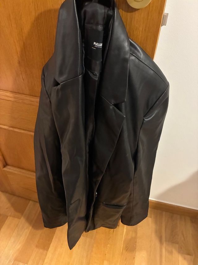 Blazer Piel Negro PULL&BEAR
