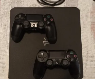 PS4 Gran Turismo + Uncharted 4 Bundle