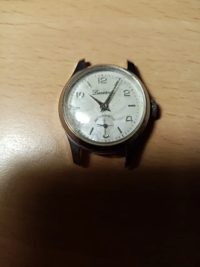 Reloj Lucerna Mujer Plateado