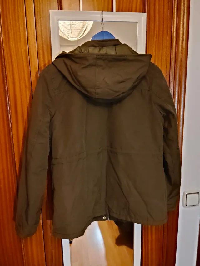 Parka verde militar Kiabi talla M