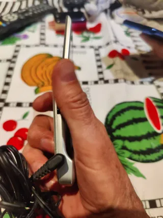 Teléfono Motorola W220 Vintage + Cargador